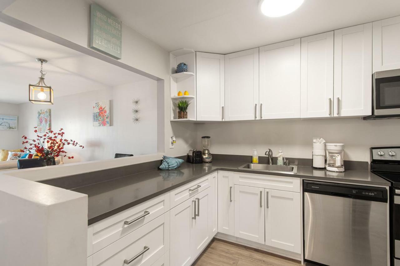 2 Bedroom 2 Bath With Patio On 11Th Collins Ave Miami Beach Kültér fotó